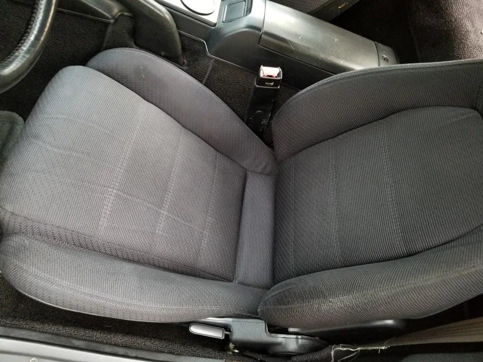 1990 Mazda NA MX-5 Miata - Image 23 of 31