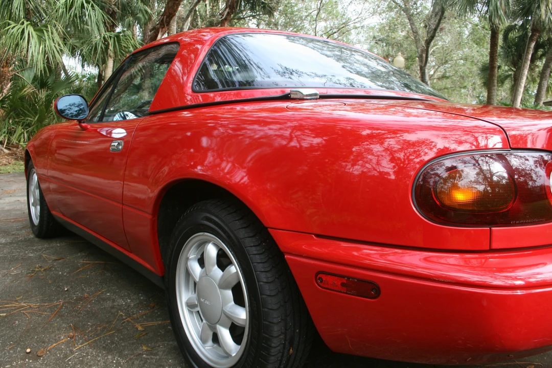 1990 Mazda NA MX-5 Miata - Image 8 of 31