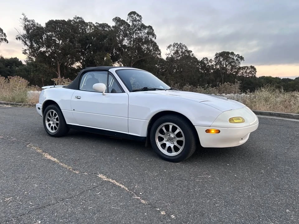 1990 Mazda NA MX-5 Miata - Image 4 of 19