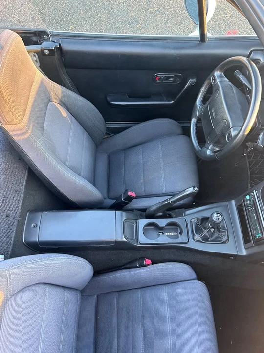 1990 Mazda NA MX-5 Miata - Image 15 of 19