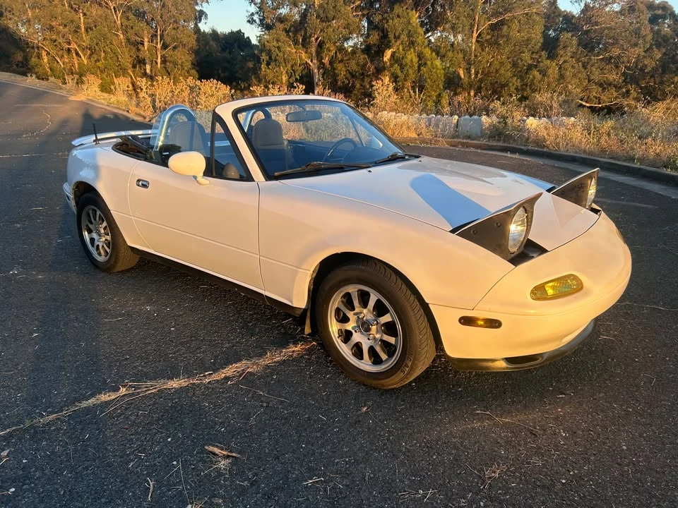 1990 Mazda NA MX-5 Miata - Image 12 of 19