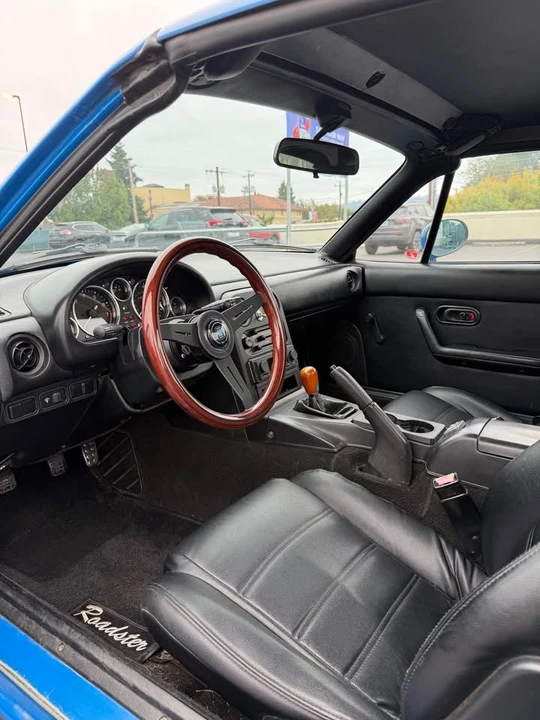 1990 Mazda NA MX-5 Miata - Image 10 of 15