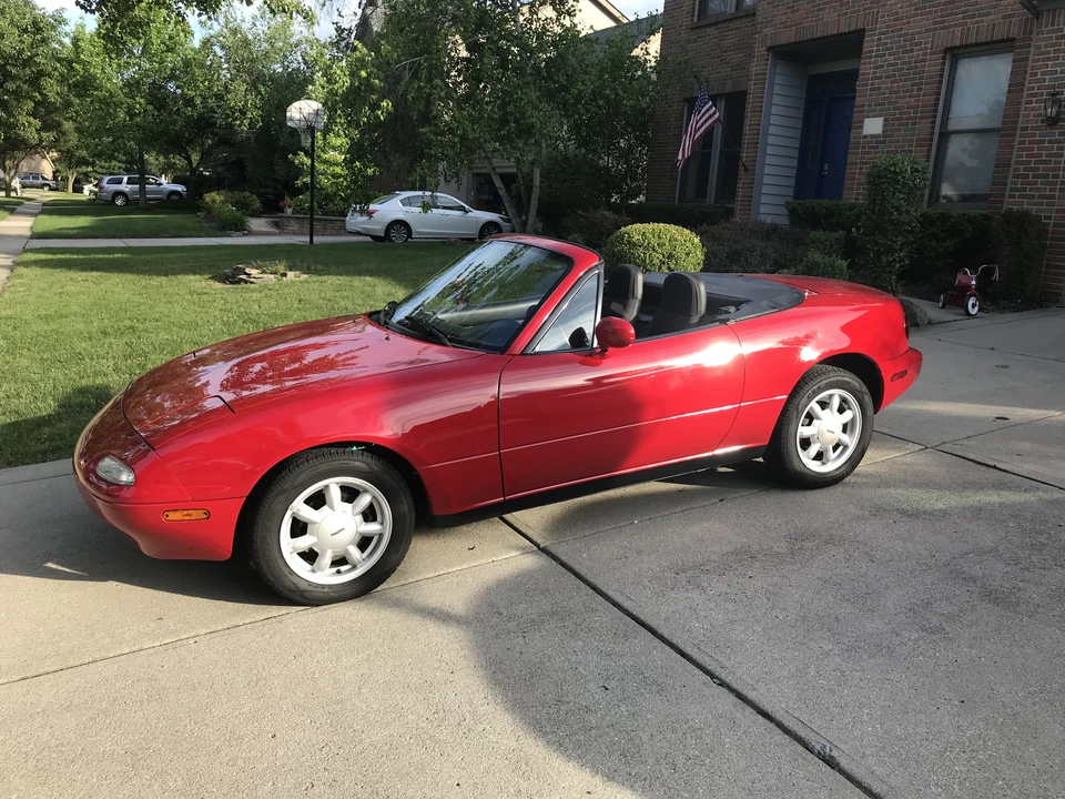 1990 Mazda NA MX-5 Miata - Image 2 of 31