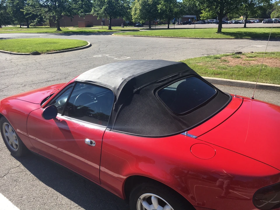 1990 Mazda NA MX-5 Miata - Image 18 of 31