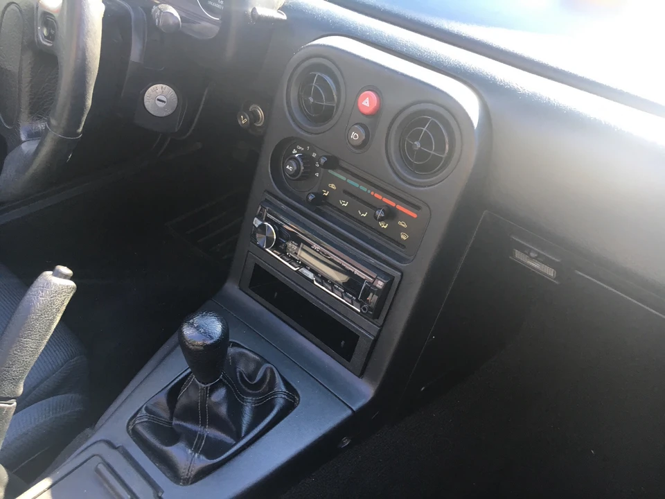 1990 Mazda NA MX-5 Miata - Image 27 of 31