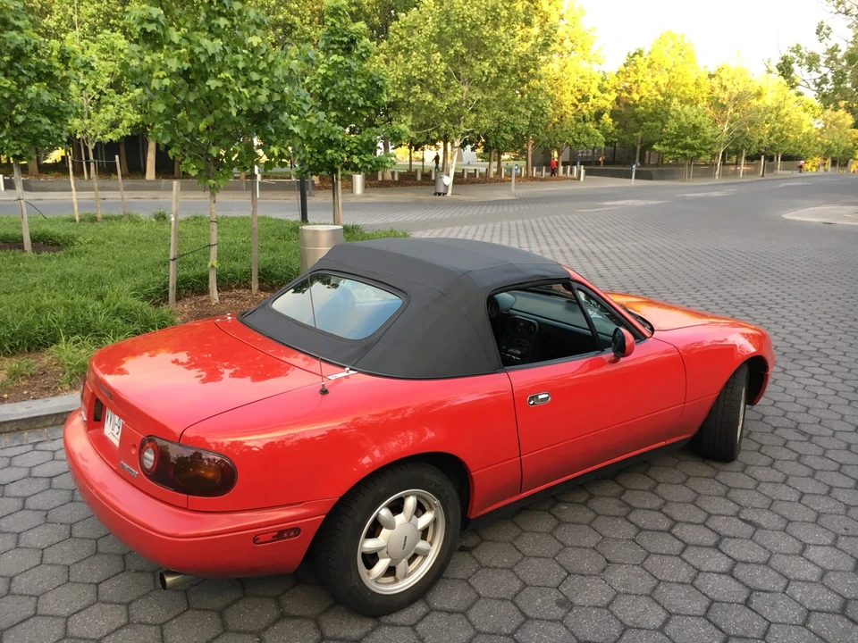 1990 Mazda NA MX-5 Miata - Image 4 of 31