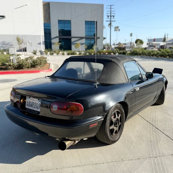 1990 Mazda NA MX-5 Miata - Image 4 of 18