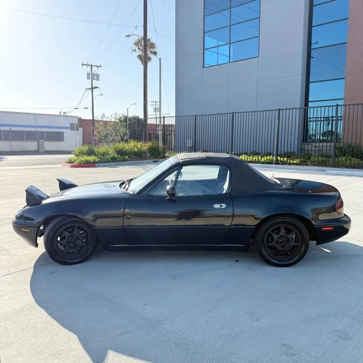 1990 Mazda NA MX-5 Miata - Image 7 of 18