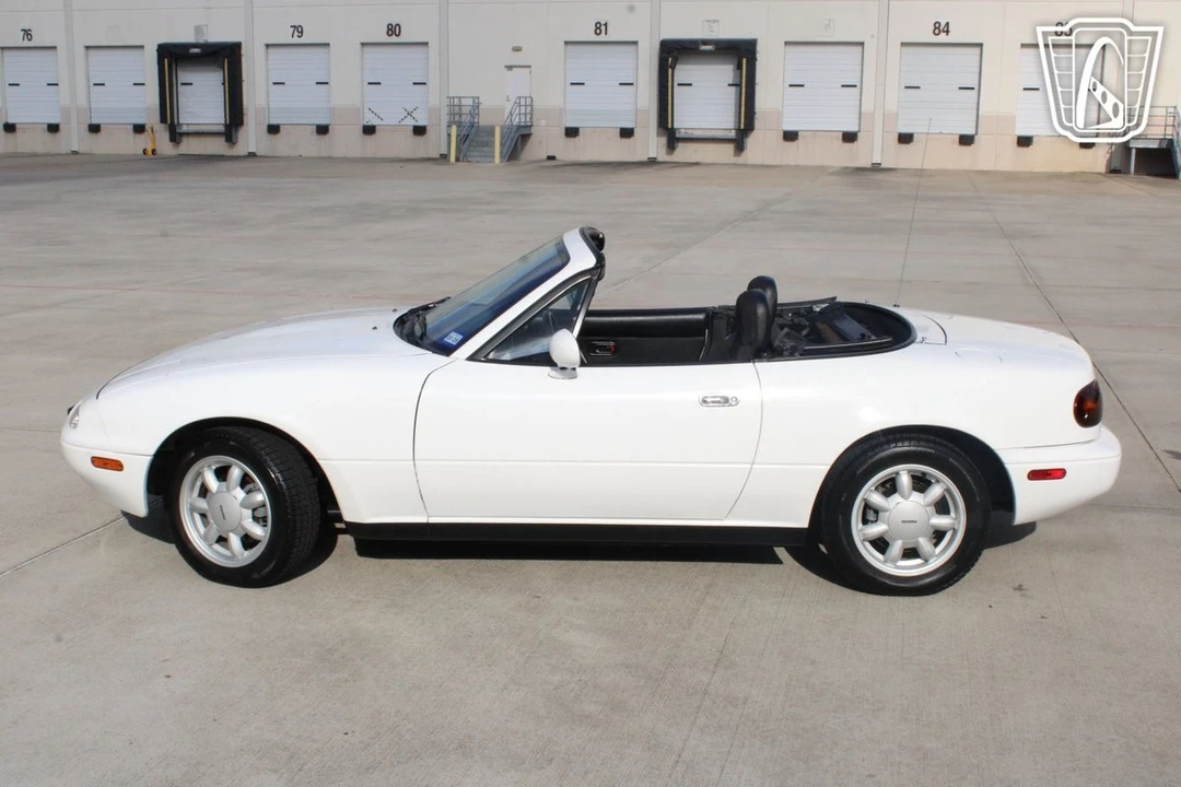 1990 Mazda NA MX-5 Miata - Image 3 of 12