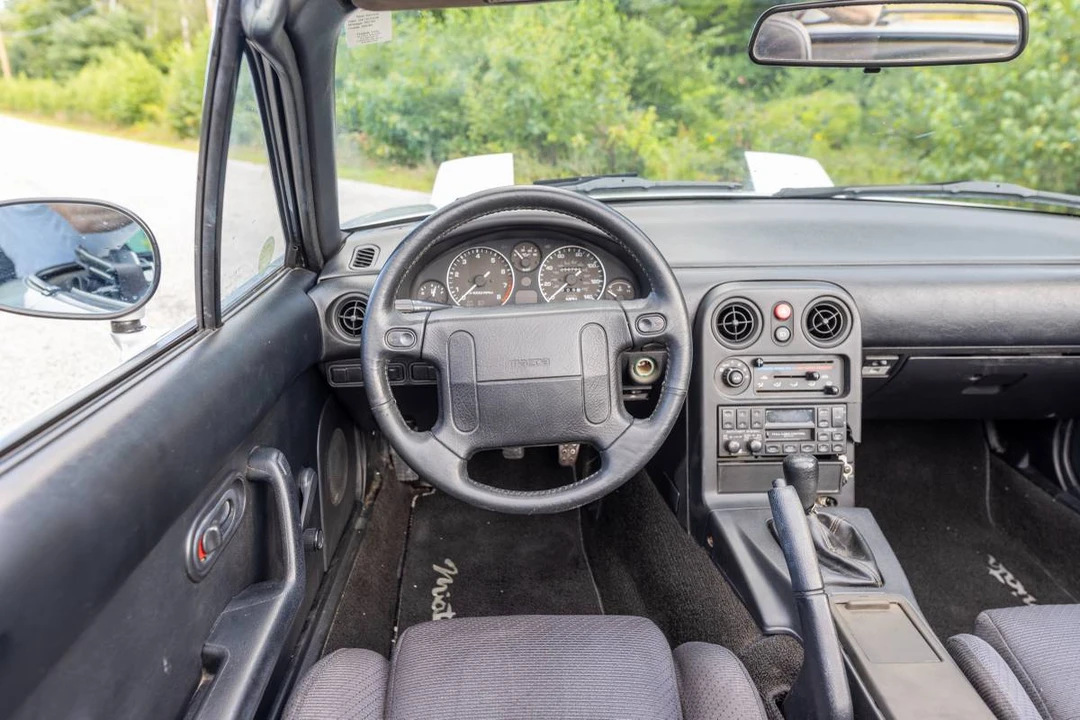 1990 Mazda NA MX-5 Miata - Image 10 of 24