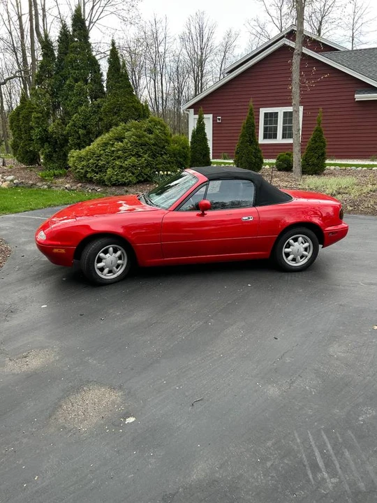 1990 Mazda NA MX-5 Miata - Image 2 of 11