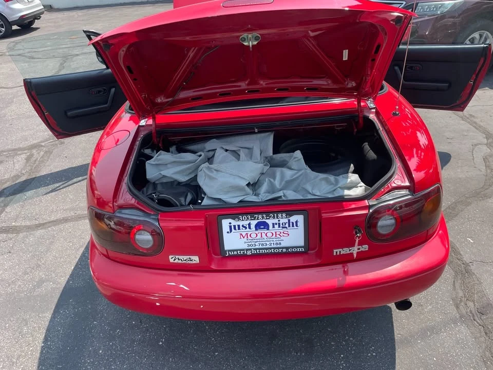 1990 Mazda NA MX-5 Miata - Image 19 of 20