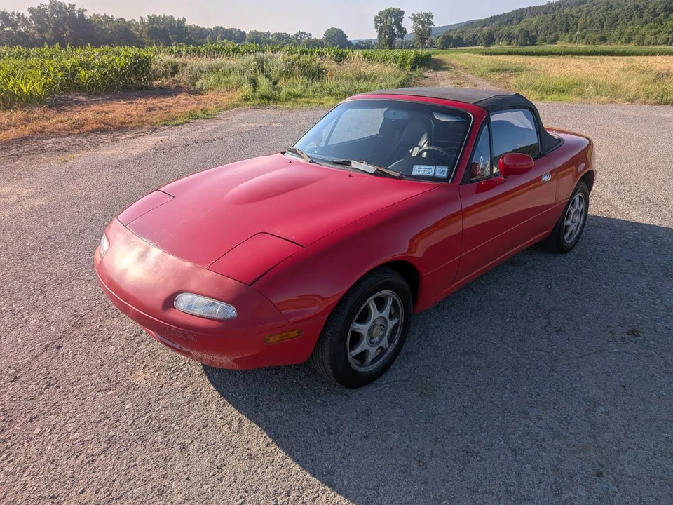 1990 Mazda NA MX-5 Miata - Image 7 of 11