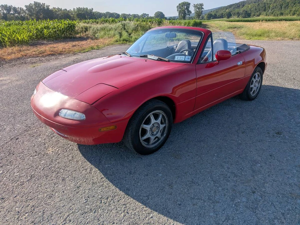 1990 Mazda NA MX-5 Miata - Image 2 of 11