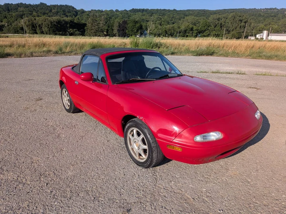 1990 Mazda NA MX-5 Miata - Image 6 of 11