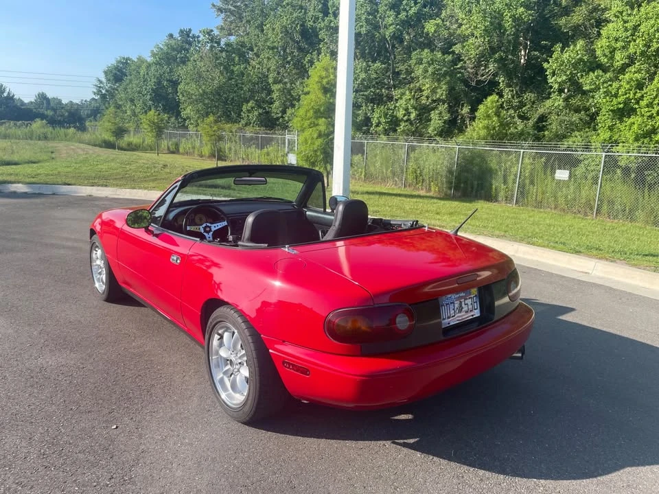 1990 Mazda NA MX-5 Miata - Image 11 of 12