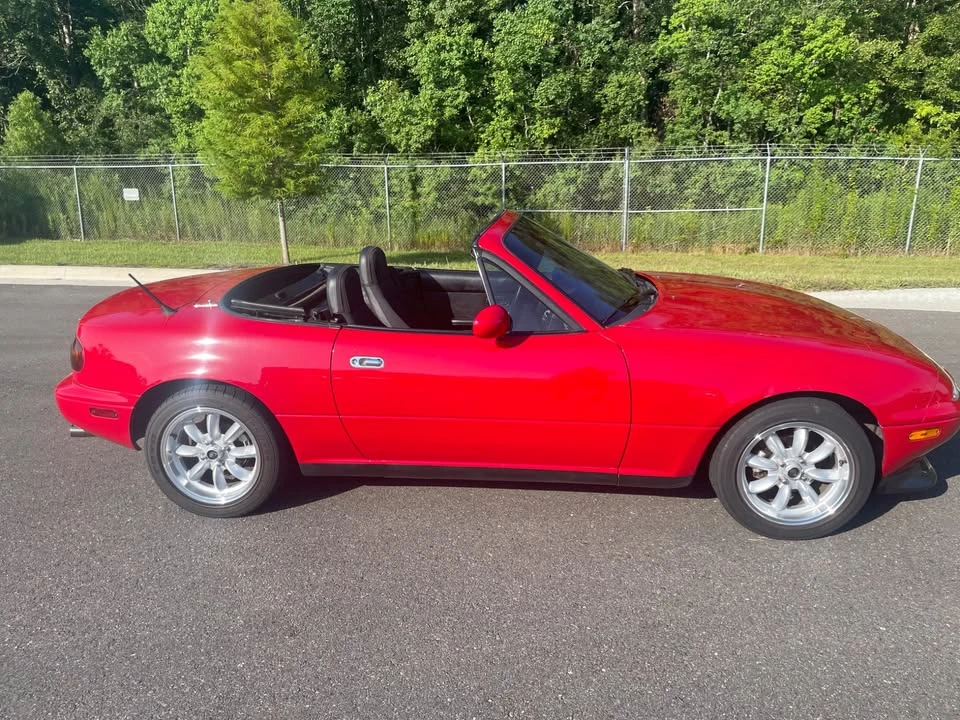 1990 Mazda NA MX-5 Miata - Image 5 of 12