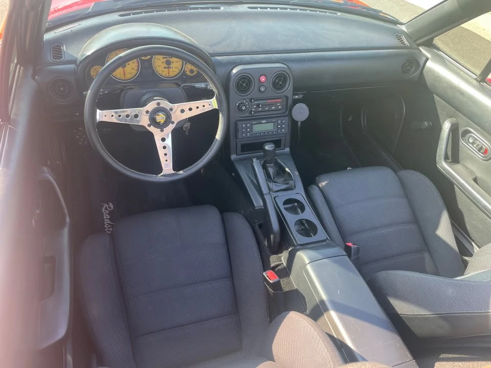 1990 Mazda NA MX-5 Miata - Image 8 of 12