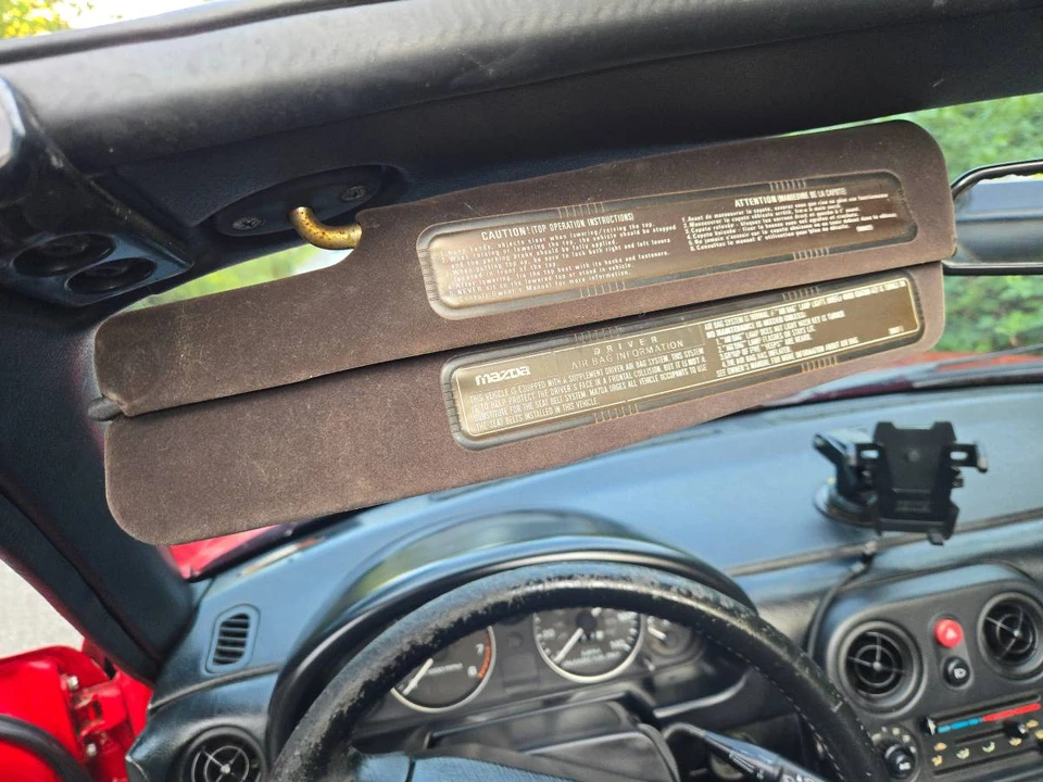 1990 Mazda NA MX-5 Miata - Image 14 of 19