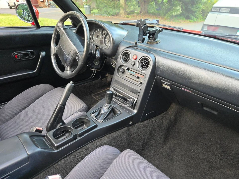 1990 Mazda NA MX-5 Miata - Image 8 of 19