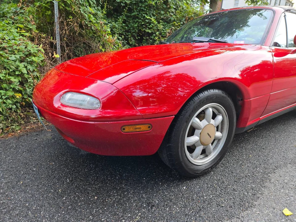 1990 Mazda NA MX-5 Miata - Image 2 of 19