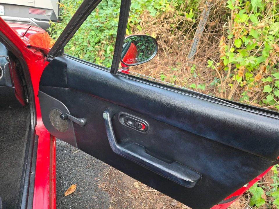 1990 Mazda NA MX-5 Miata - Image 11 of 19