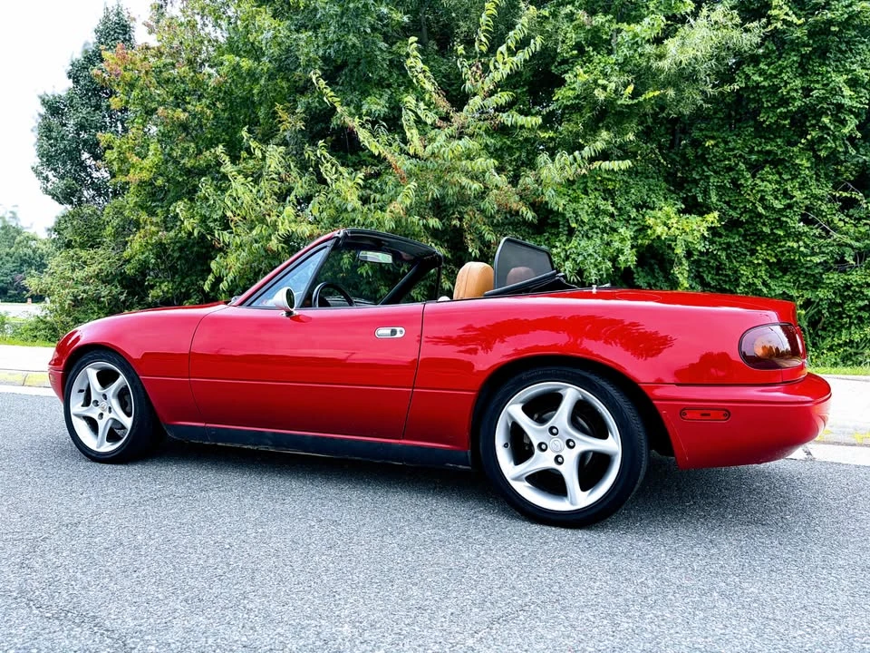 1990 Mazda NA MX-5 Miata - Image 2 of 17