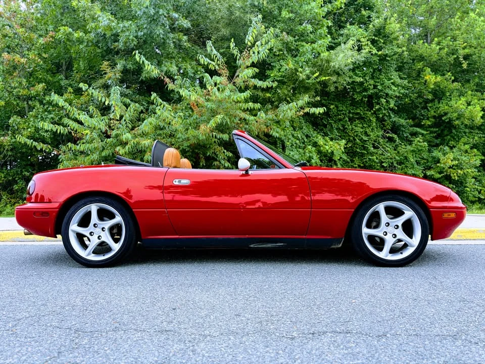 1990 Mazda NA MX-5 Miata - Image 4 of 17