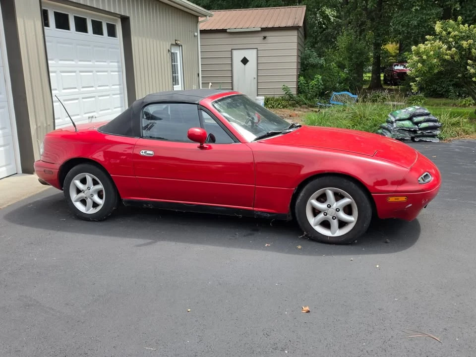 1990 Mazda NA MX-5 Miata - Image 16 of 18
