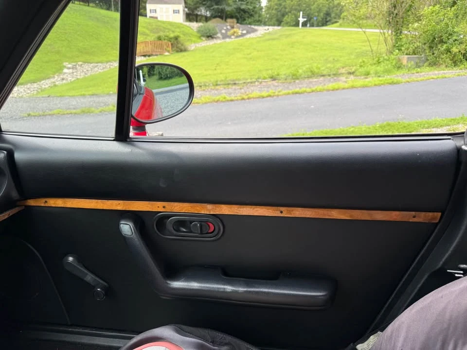 1990 Mazda NA MX-5 Miata - Image 13 of 15