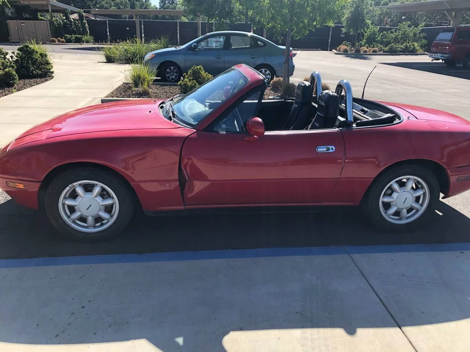 1990 Mazda NA MX-5 Miata - Image 2 of 9