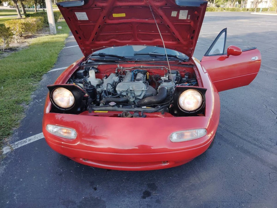 1990 Mazda NA MX-5 Miata - Image 5 of 14