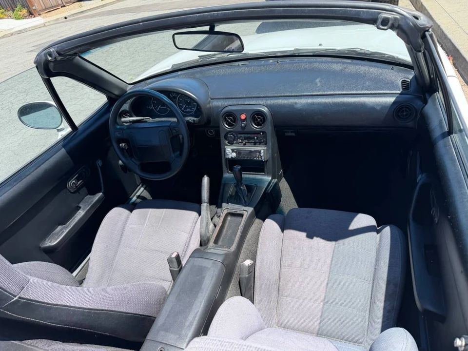 1990 Mazda NA MX-5 Miata - Image 4 of 8