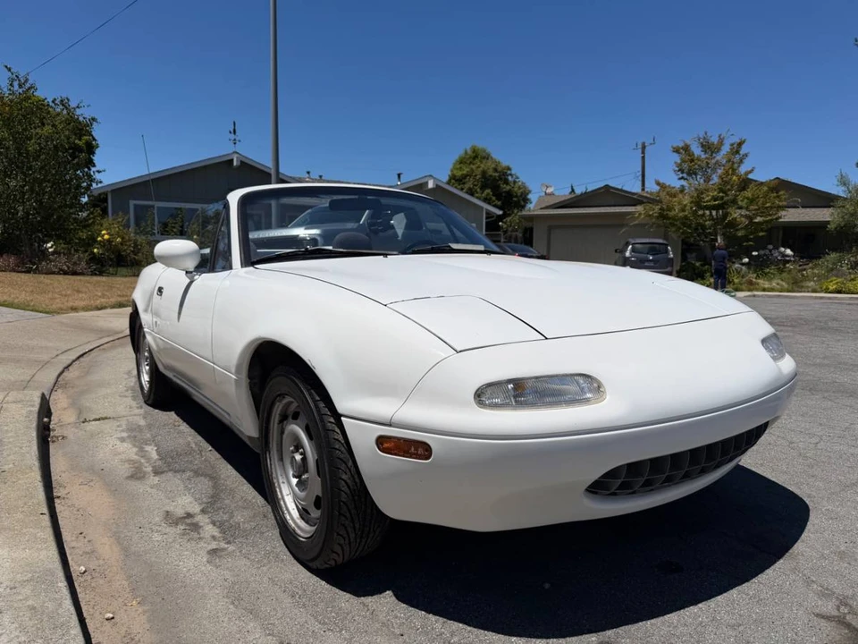 1990 Mazda NA MX-5 Miata - Image 8 of 8