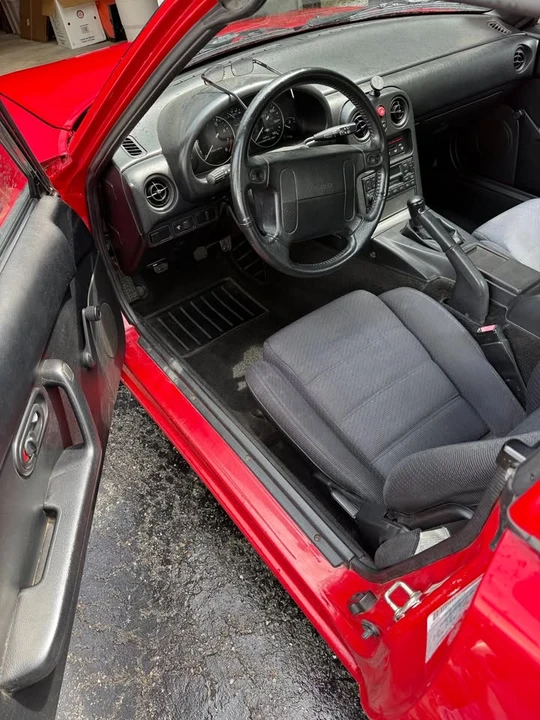1990 Mazda NA MX-5 Miata - Image 6 of 9