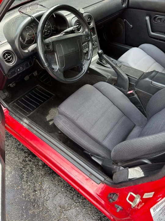 1990 Mazda NA MX-5 Miata - Image 5 of 9