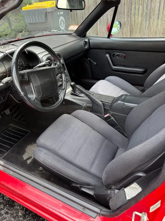 1990 Mazda NA MX-5 Miata - Image 7 of 9