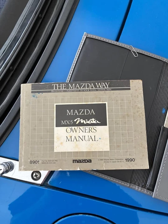 1990 Mazda NA MX-5 Miata - Image 8 of 9