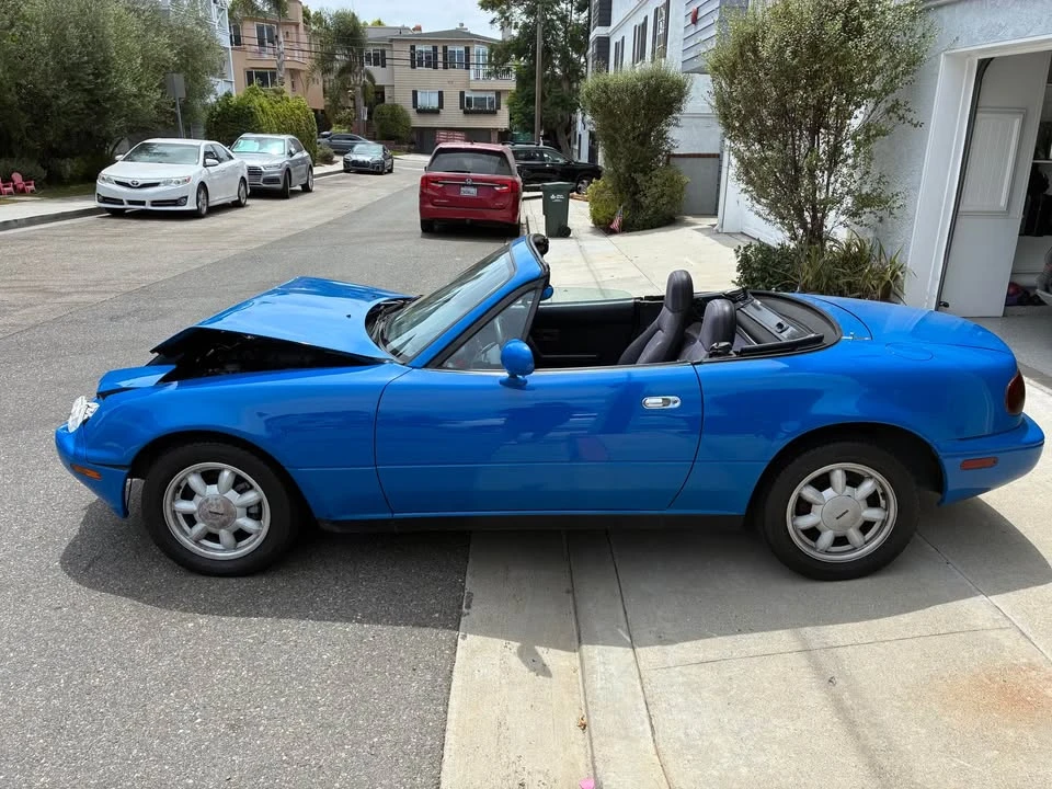 1990 Mazda NA MX-5 Miata - Image 5 of 9