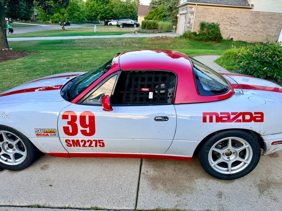 1990 Mazda NA MX-5 Miata - Image 2 of 15