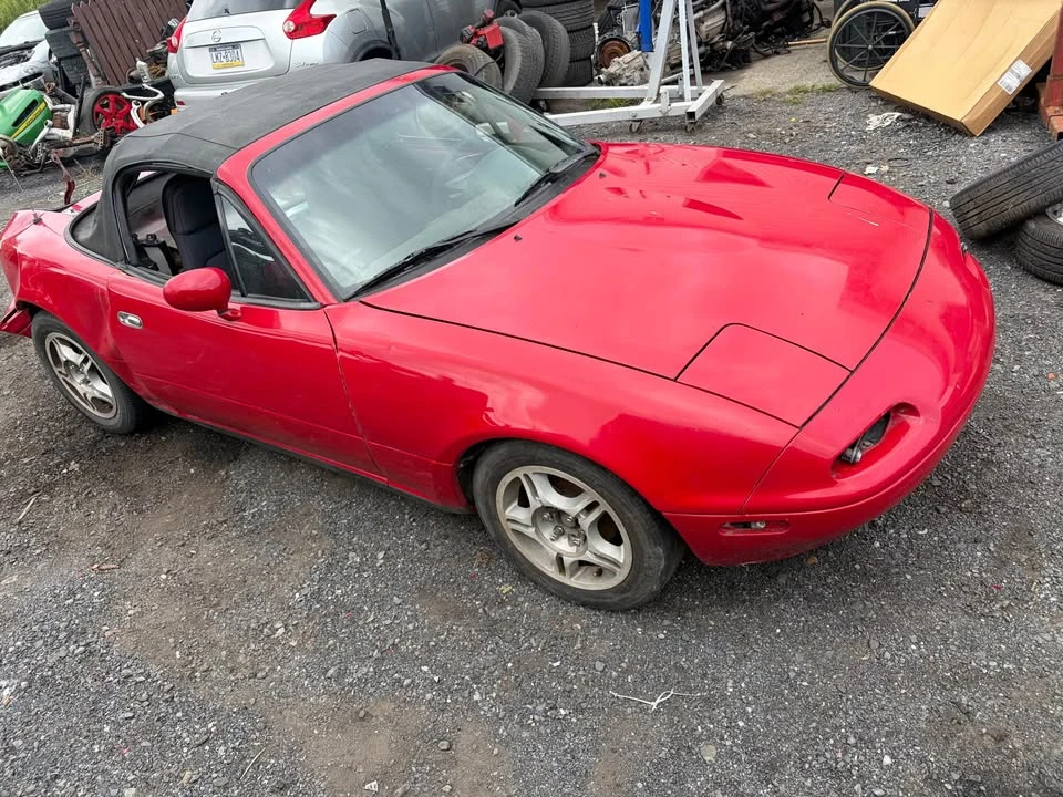 1990 Mazda NA MX-5 Miata - Image 2 of 11