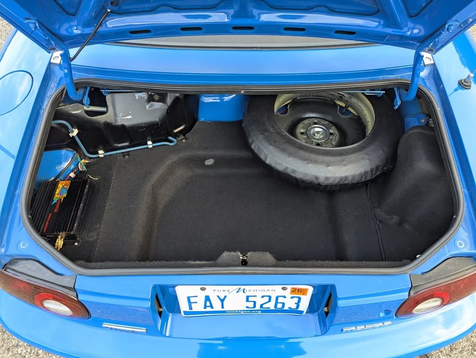 1990 Mazda NA MX-5 Miata - Image 10 of 14