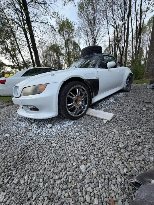 1990 Mazda NA MX-5 Miata - Image 5 of 10
