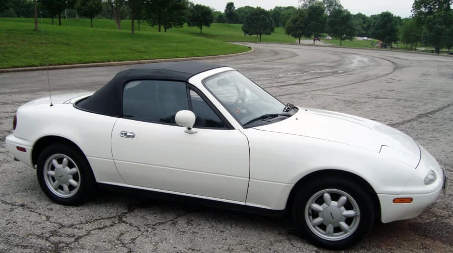 1990 Mazda NA MX-5 Miata - Image 3 of 10