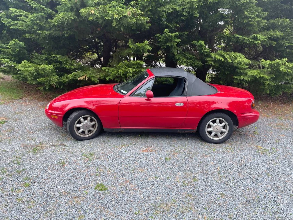 1990 Mazda NA MX-5 Miata - Image 2 of 5