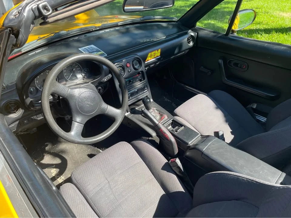 1990 Mazda NA MX-5 Miata - Image 6 of 7