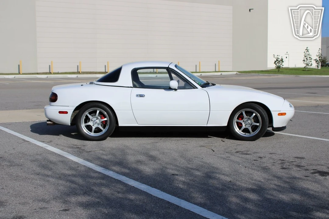 1990 Mazda NA MX-5 Miata - Image 12 of 12
