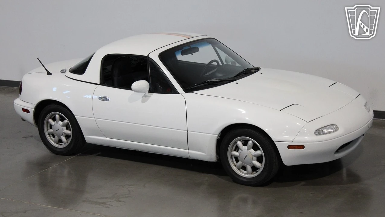 1990 Mazda NA MX-5 Miata - Image 7 of 12