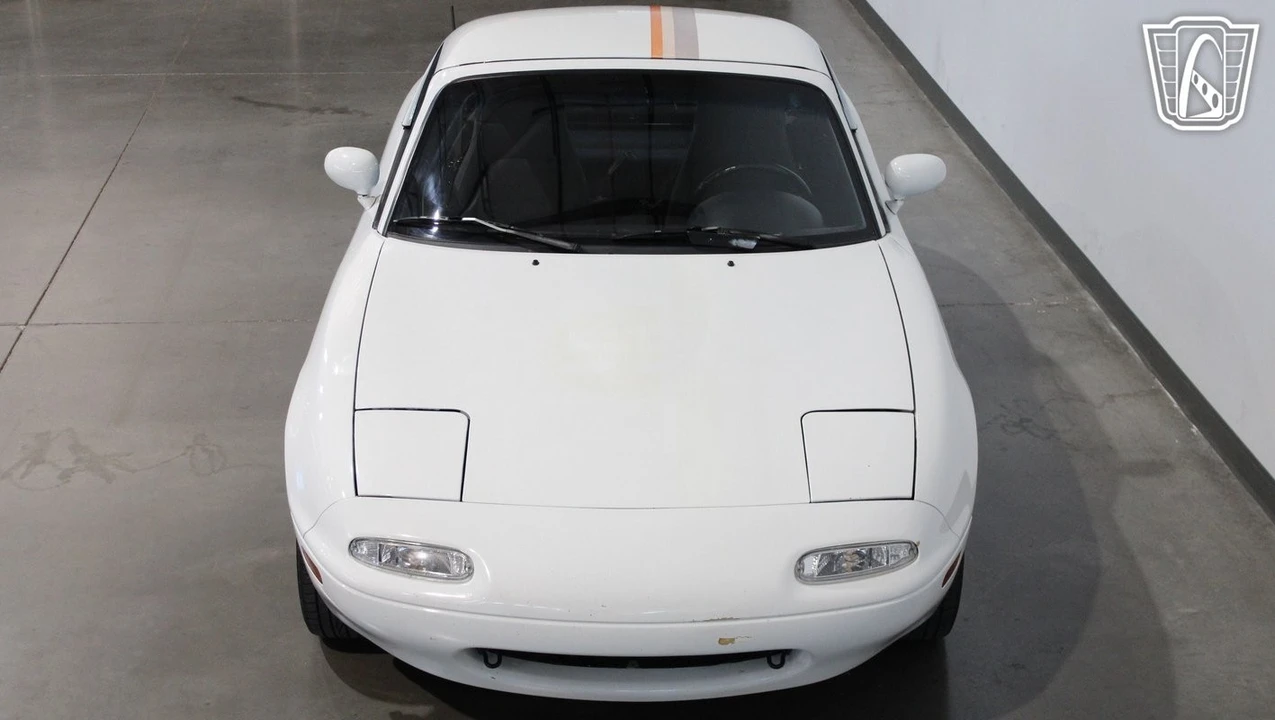 1990 Mazda NA MX-5 Miata - Image 6 of 12