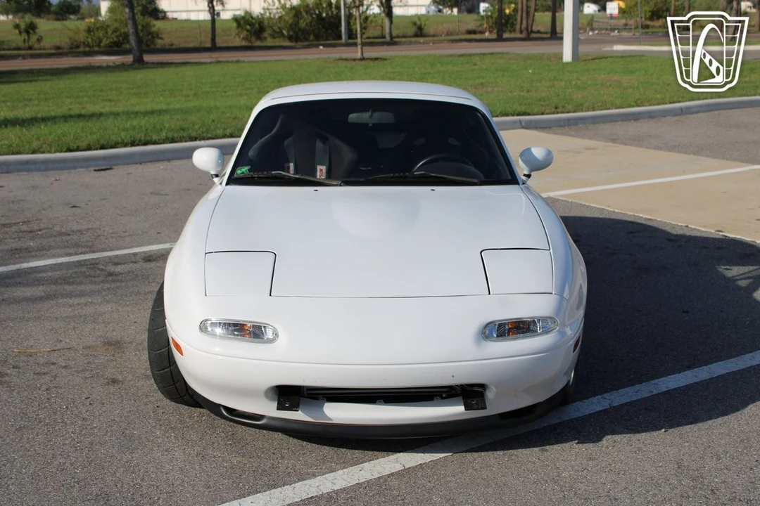 1990 Mazda NA MX-5 Miata - Image 4 of 12